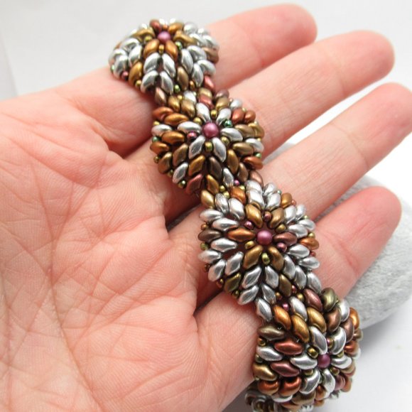 Hand woven Metallic Medallion bracelet - Picture 9 of 9